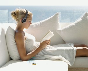 Bluetooth Wireless Headphones Technology Working With Zen M300 Style MP3 Players – Outstanding!
